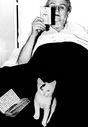 Смерть прийде і матиме твої очі7