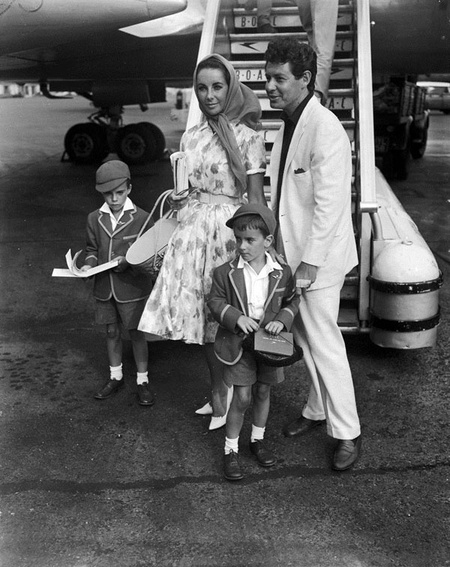 27-ми річна матуся